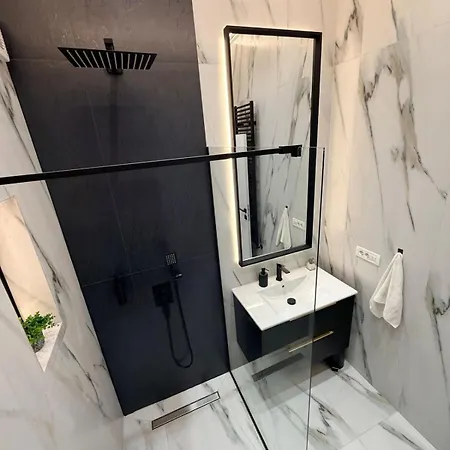 Nordic Glow - Modern In The Area Apartmán Temešvár